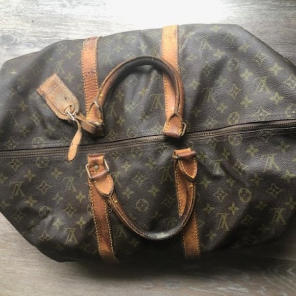 Small Vintage, Authentic Louis Vuitton Bag. - Picture 5 of 5